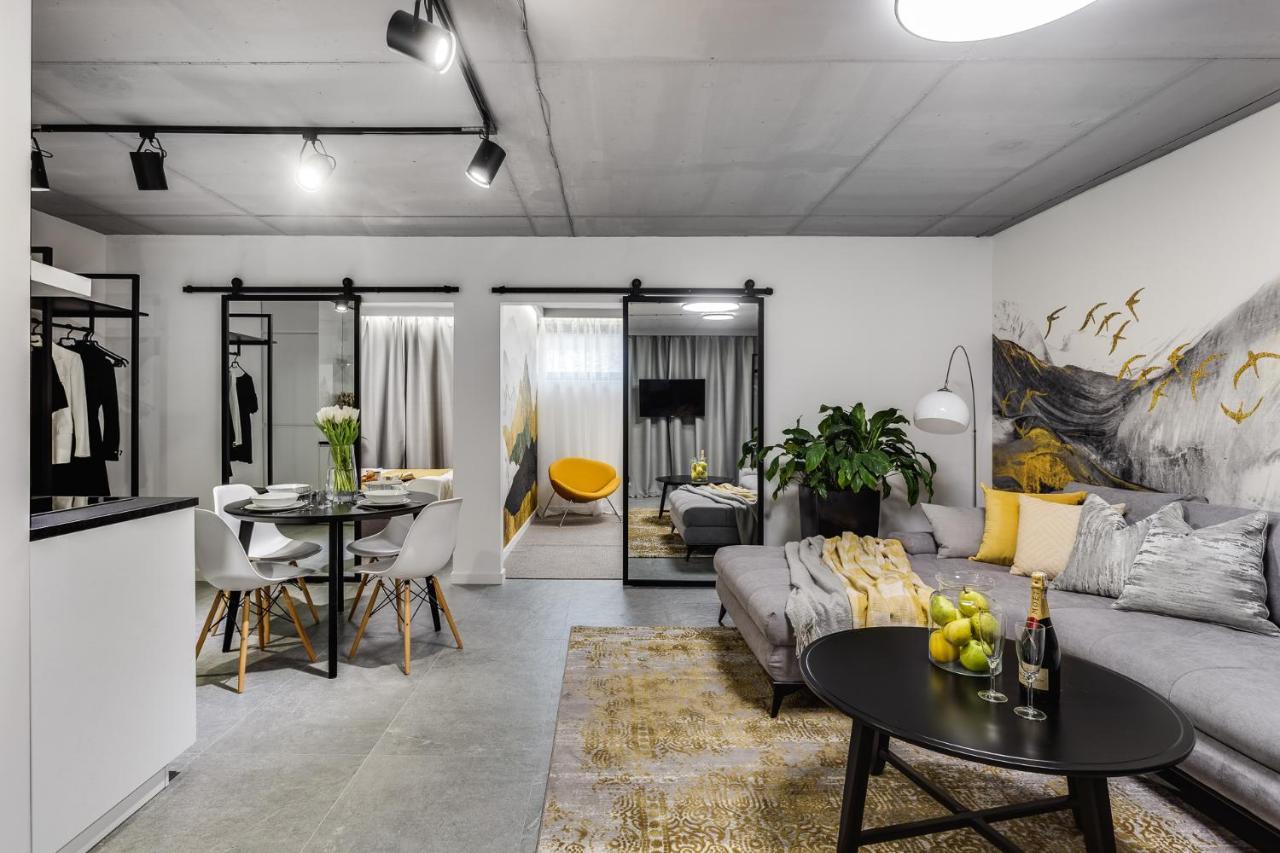 Apartment Family Center *