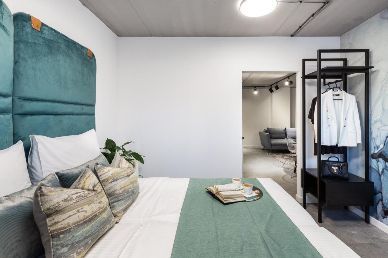 Apartment Family Center